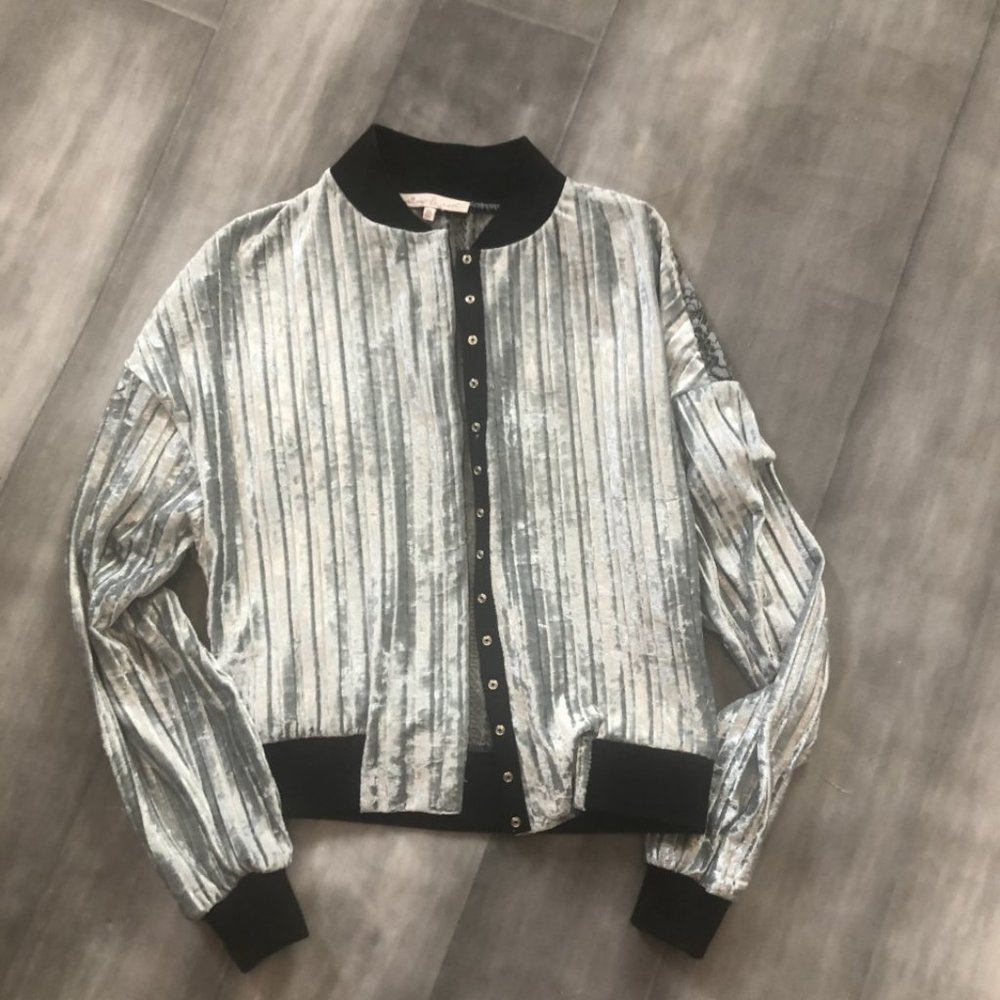 Willow and root button up jacket